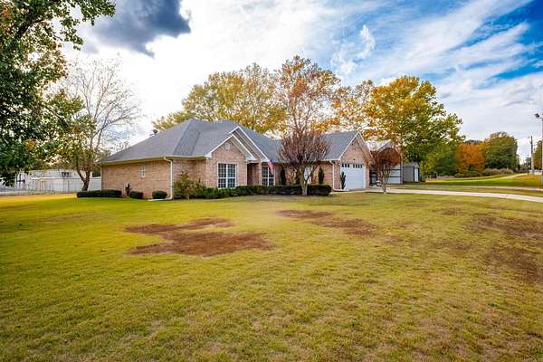 1.58 Acres of Land with Home for Sale in Mabelvale, Arkansas