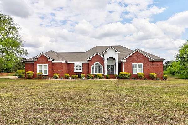 6 Acres of Land with Home for Sale in Columbia, Alabama