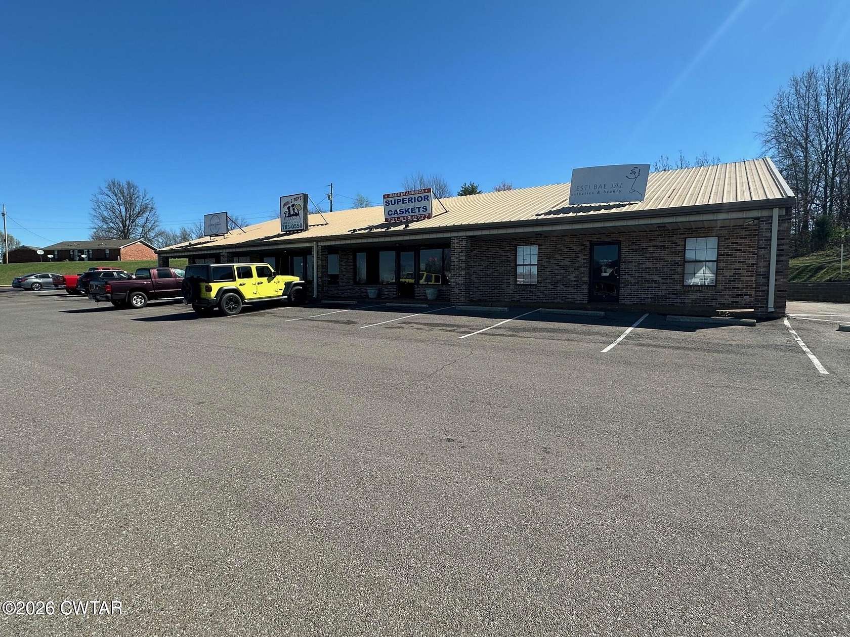 1.79 Acres of Improved Commercial Land for Sale in Medina, Tennessee