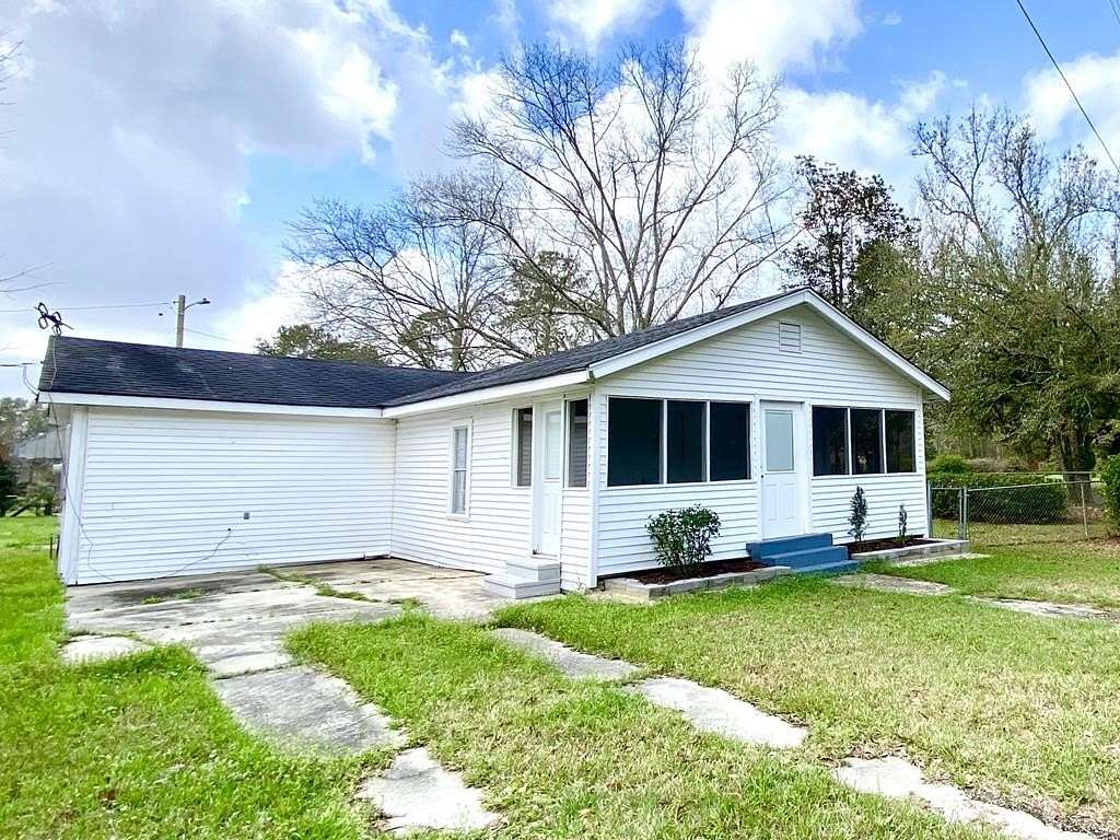 3.22 Acres of Land with Home for Sale in Picayune, Mississippi