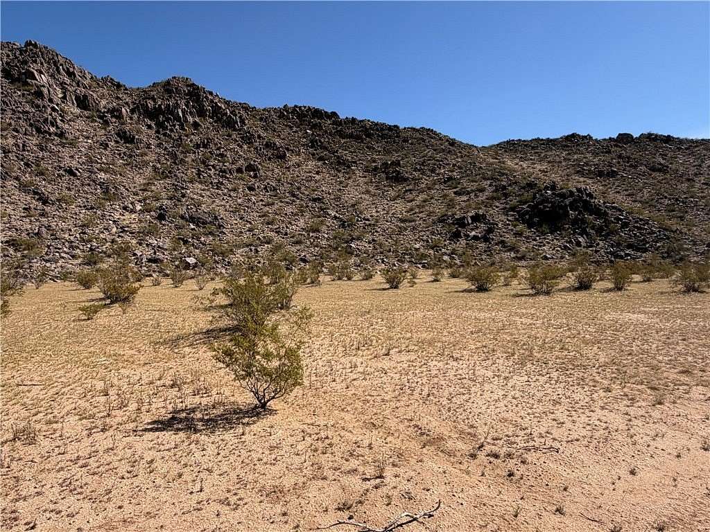 5.7 Acres of Residential Land for Sale in Kingman, Arizona