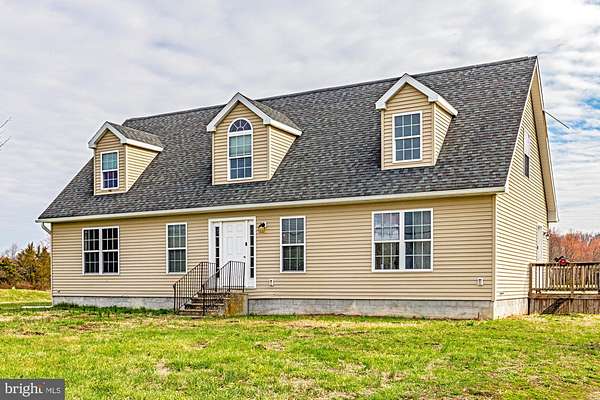 10.2 Acres of Land with Home for Sale in Salem, New Jersey