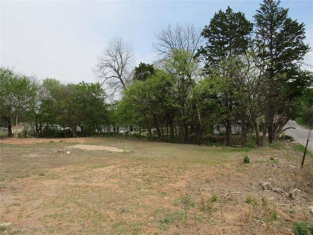 0.18 Acres of Residential Land for Sale in Pauls Valley, Oklahoma