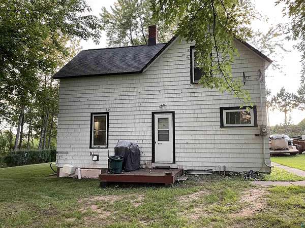 3.3 Acres of Land with Home for Sale in Duluth, Minnesota