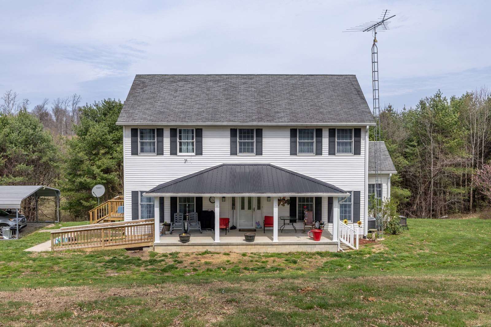 14.5 Acres of Land with Home for Sale in Jackson, Ohio