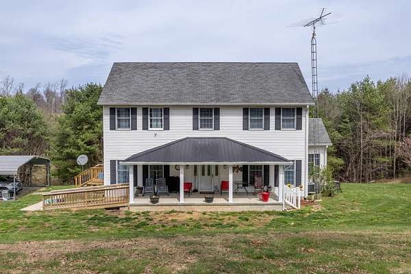 14.5 Acres of Land with Home for Sale in Jackson, Ohio