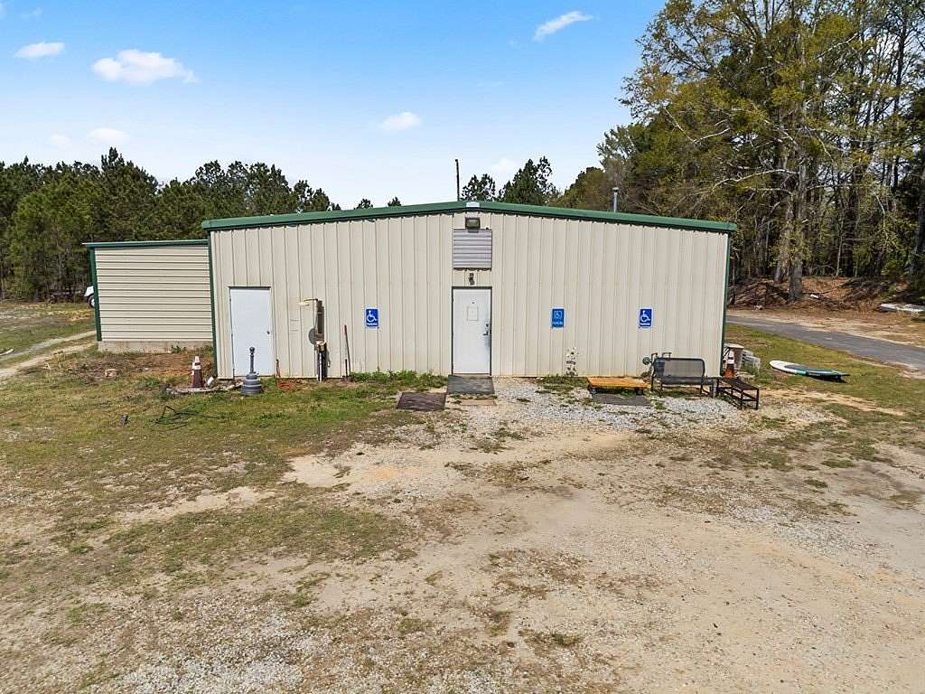 4 Acres of Improved Commercial Land for Sale in Hodges, South Carolina