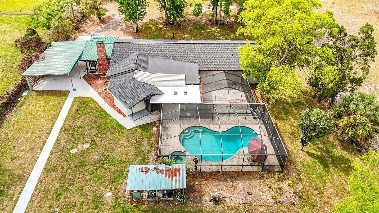 2 Acres of Land with Home for Sale in Lithia, Florida
