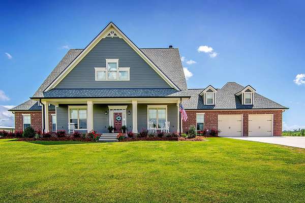 8 Acres of Land with Home for Sale in Houma, Louisiana