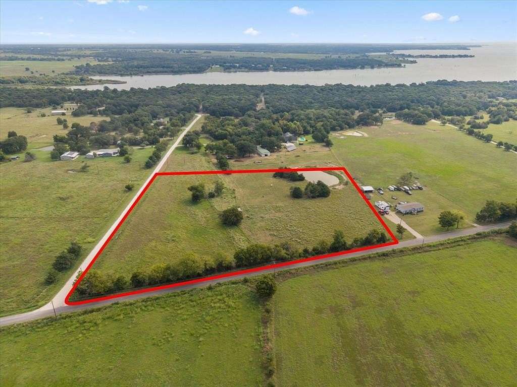 6 Acres of Land for Sale in Corsicana, Texas
