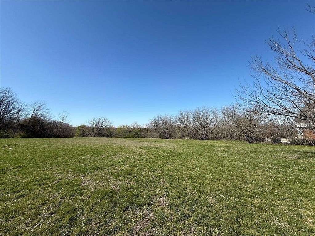 1 Acre of Land for Sale in Grand Prairie, Texas