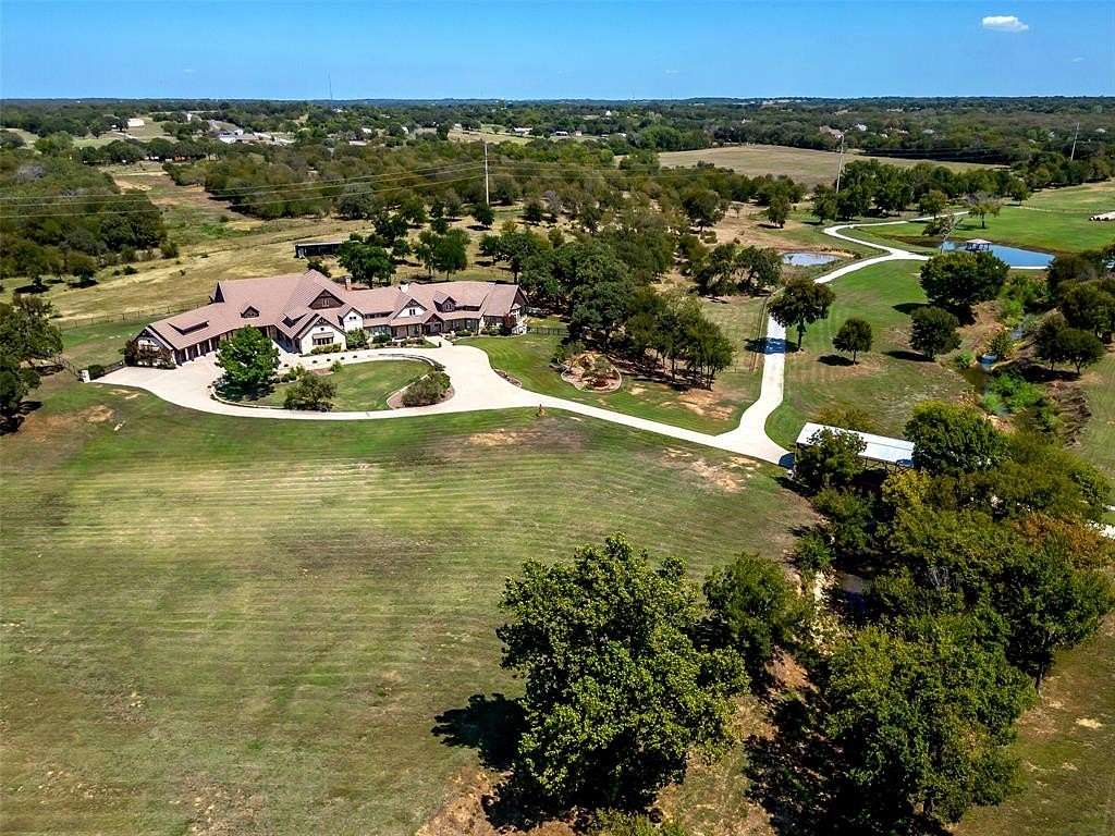 42 Acres of Land with Home for Sale in Aubrey, Texas