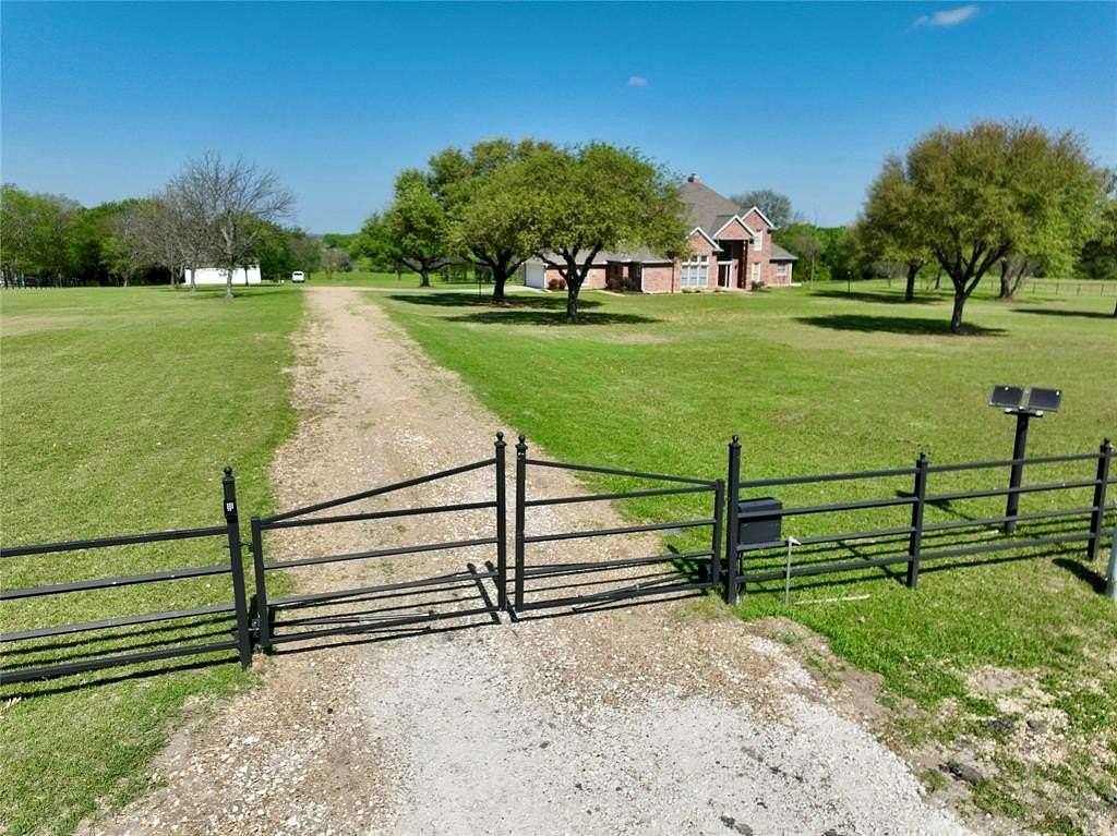 26 Acres of Land with Home for Sale in Ennis, Texas