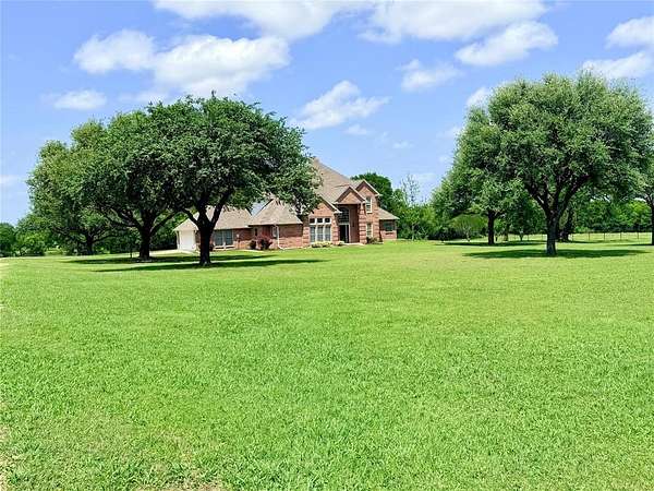 26 Acres of Land with Home for Sale in Ennis, Texas