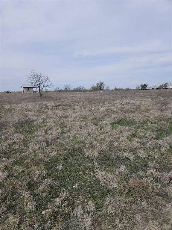 14 Acres of Land for Sale in Hamilton, Texas