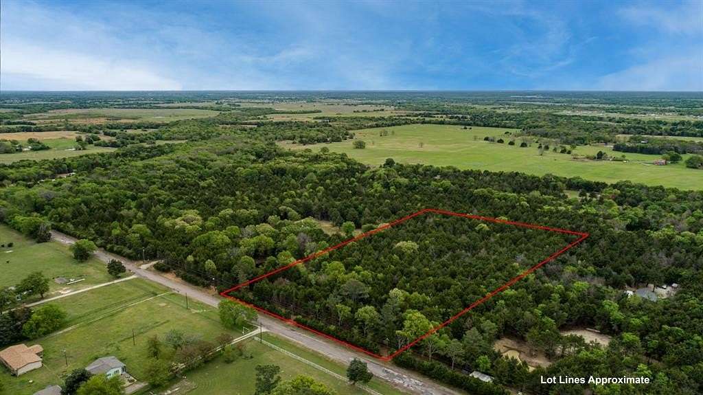 5 Acres of Residential Land for Sale in Wills Point, Texas