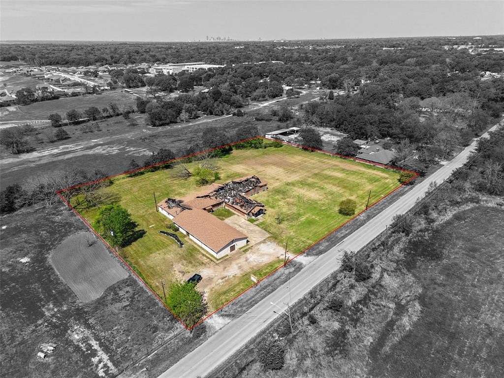 3 Acres of Residential Land for Sale in Dallas, Texas