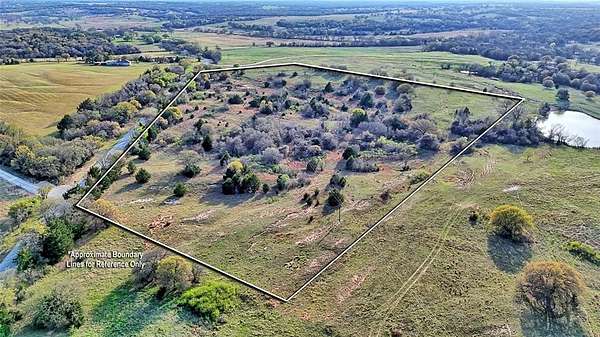 19 Acres of Land for Sale in Nocona, Texas