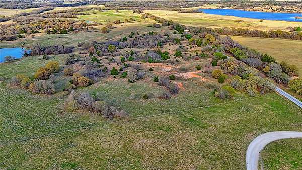 19 Acres of Land for Sale in Nocona, Texas