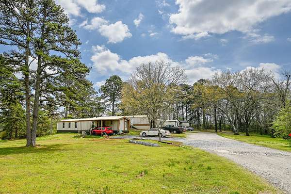 3.18 Acres of Improved Residential Land for Sale in Mena, Arkansas