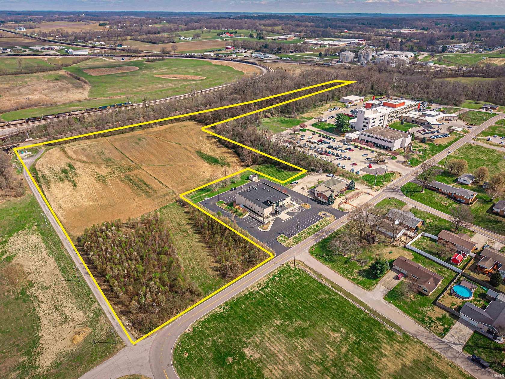 14 Acres of Agricultural Land for Sale in Princeton, Indiana