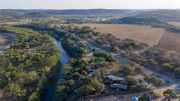 4.33 Acres of Improved Commercial Land for Sale in Canyon Lake, Texas