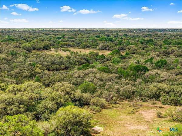 1,074 Acres of Land for Sale in Victoria, Texas