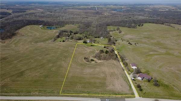 9.69 Acres of Residential Land for Sale in Edgerton, Missouri