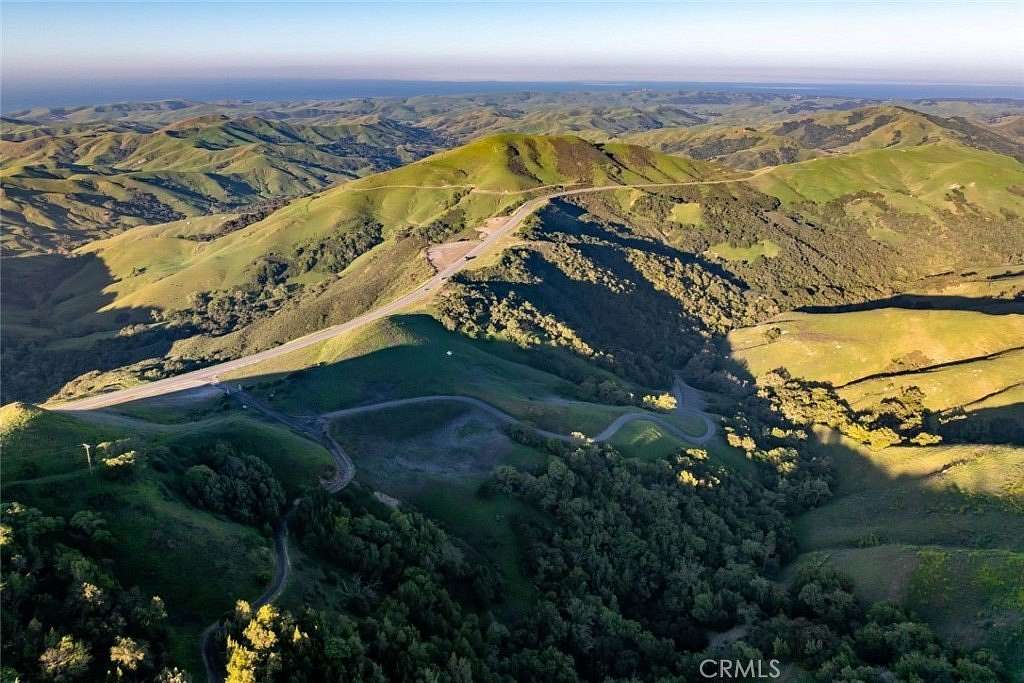 306 Acres of Land with Home for Sale in Cambria, California