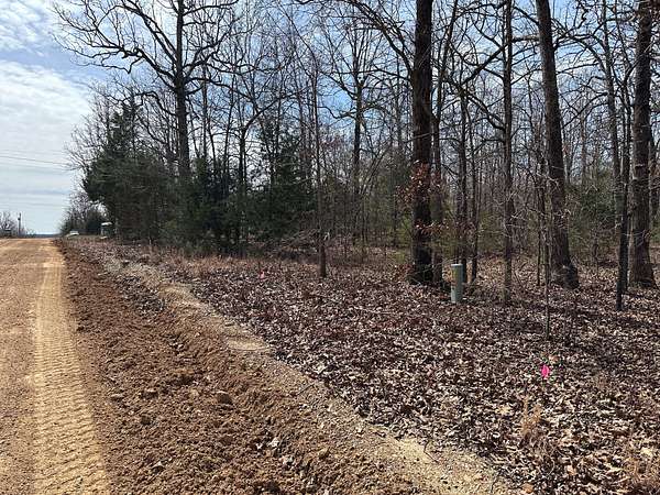 5 Acres of Land for Sale in Ash Flat, Arkansas