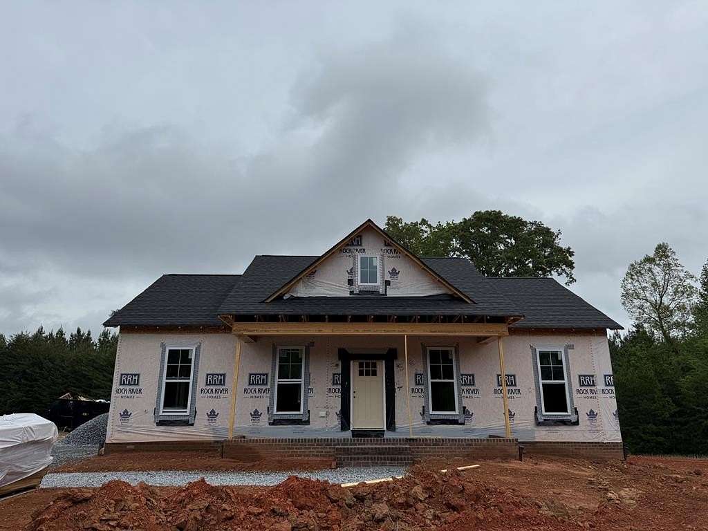 4.25 Acres of Land with Home for Sale in Clover, Virginia