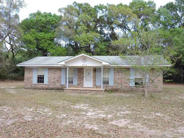 2 Acres of Land with Home for Lease in Milton, Florida