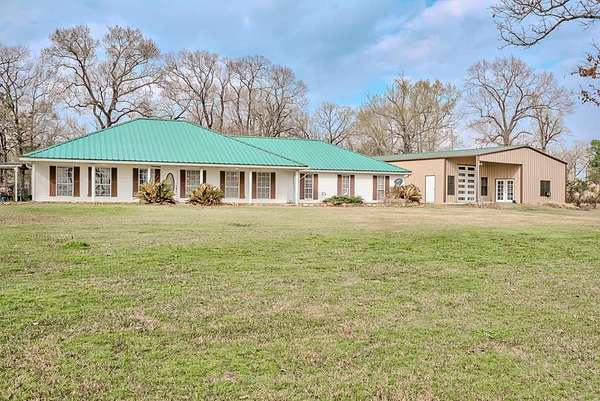 2.19 Acres of Land with Home for Sale in Broaddus, Texas