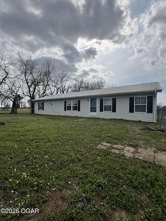 8 Acres of Land with Home for Sale in Columbus, Kansas