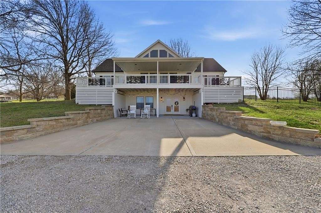 5.88 Acres of Land with Home for Sale in Oak Grove, Missouri