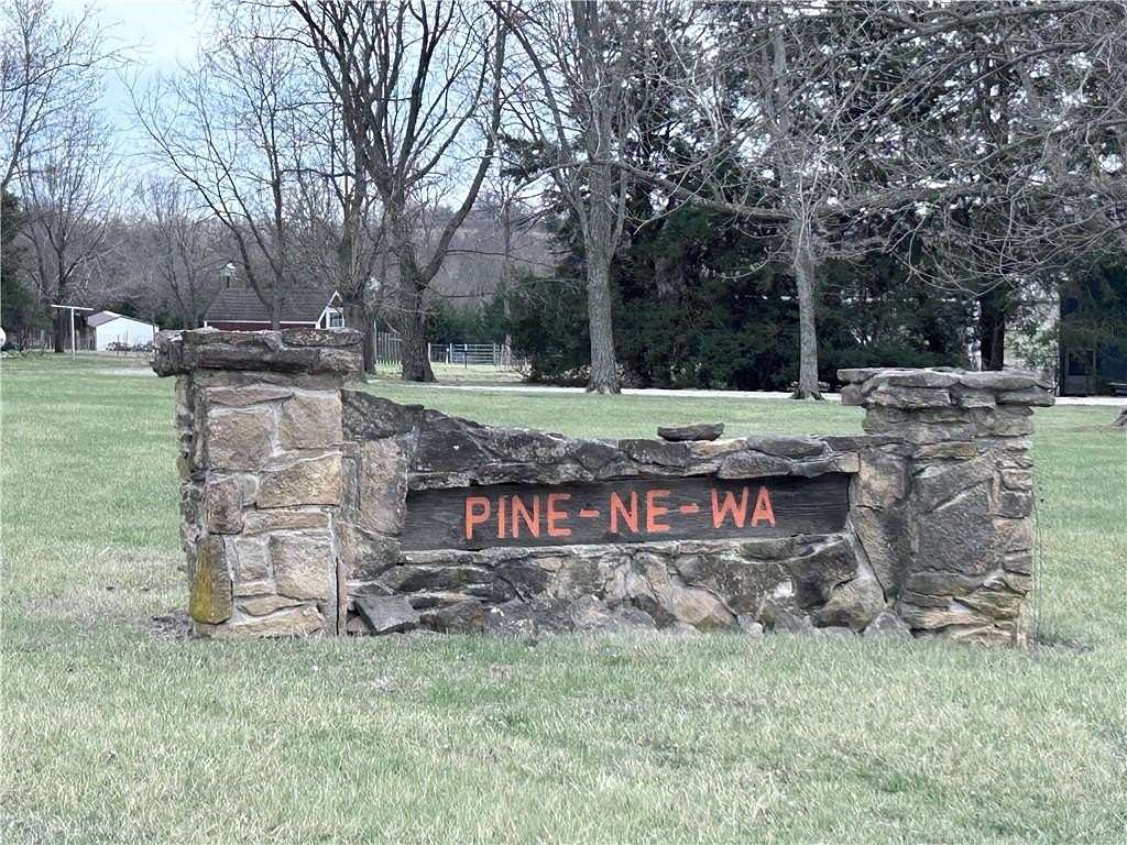 4.6 Acres of Land with Home for Sale in Lawrence, Kansas