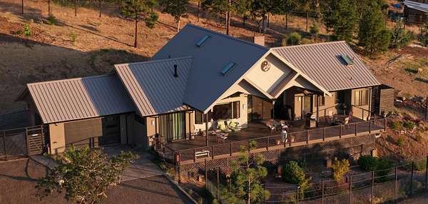 5 Acres of Land with Home for Sale in Eagle Point, Oregon