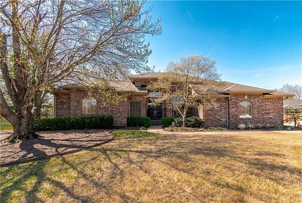 2 Acres of Land with Home for Sale in Fayetteville, Arkansas