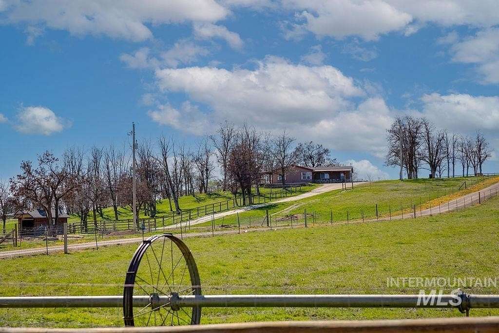 8.45 Acres of Land with Home for Sale in Caldwell, Idaho