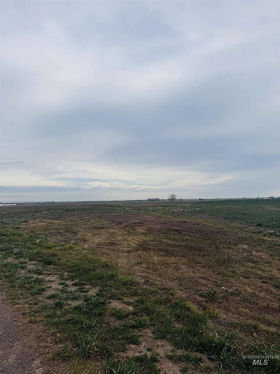 1 Acre of Land for Sale in Wendell, Idaho