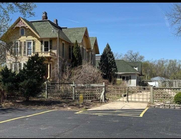 2 Acres of Commercial Land for Sale in Rockford, Illinois