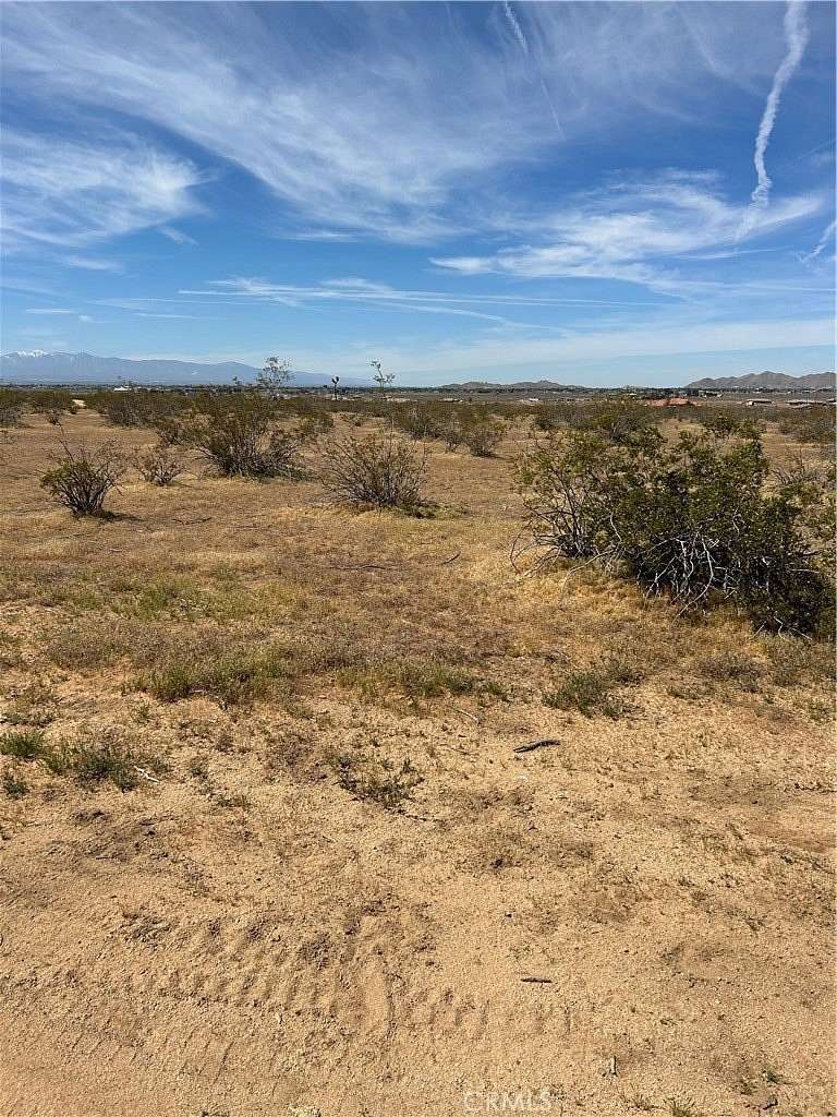 2 Acres of Residential Land for Sale in Apple Valley, California