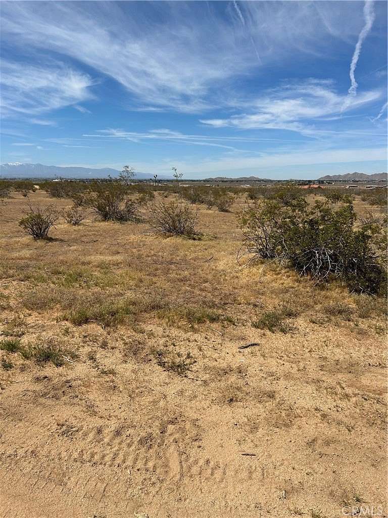 2 Acres of Residential Land for Sale in Apple Valley, California