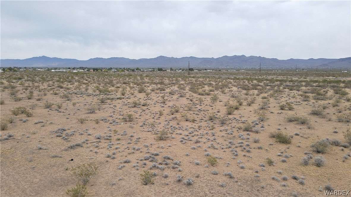 8 Acres of Residential Land for Sale in Golden Valley, Arizona