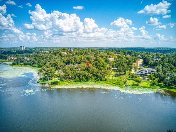0.86 Acres of Residential Land for Sale in Tyler, Texas