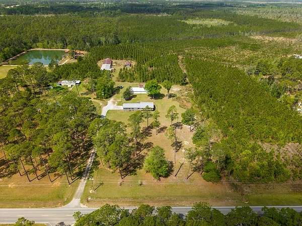4 Acres of Land with Home for Sale in Nashville, Georgia