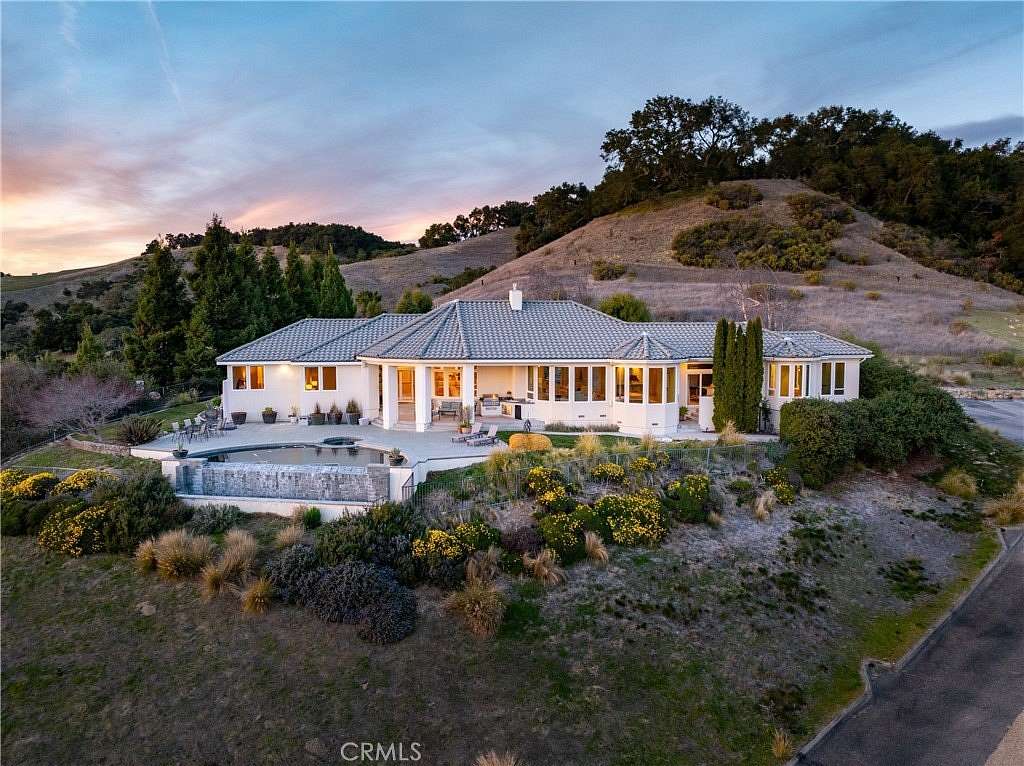 20 Acres of Land with Home for Sale in Templeton, California