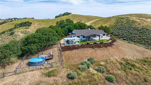 30.4 Acres of Land with Home for Sale in Paso Robles, California