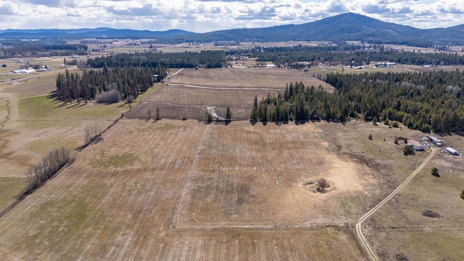 10 Acres of Residential Land for Sale in Clayton, Washington