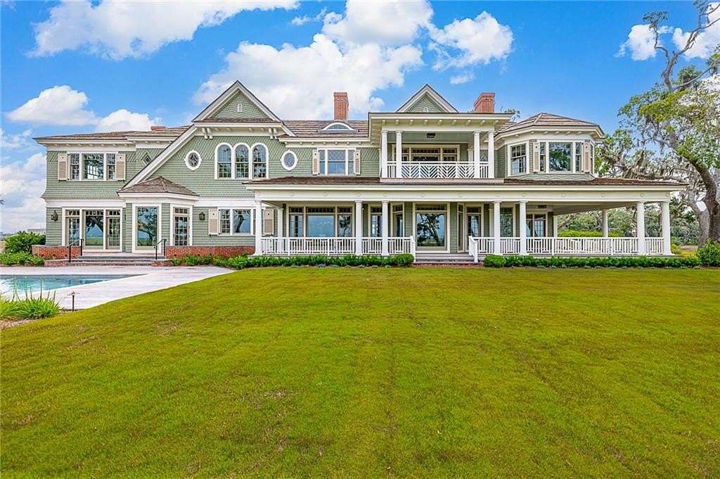 2.13 Acres of Land with Home for Sale in Saint Simons Island, Georgia